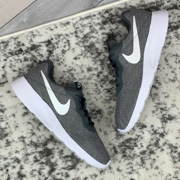 nike all day everyday comfort